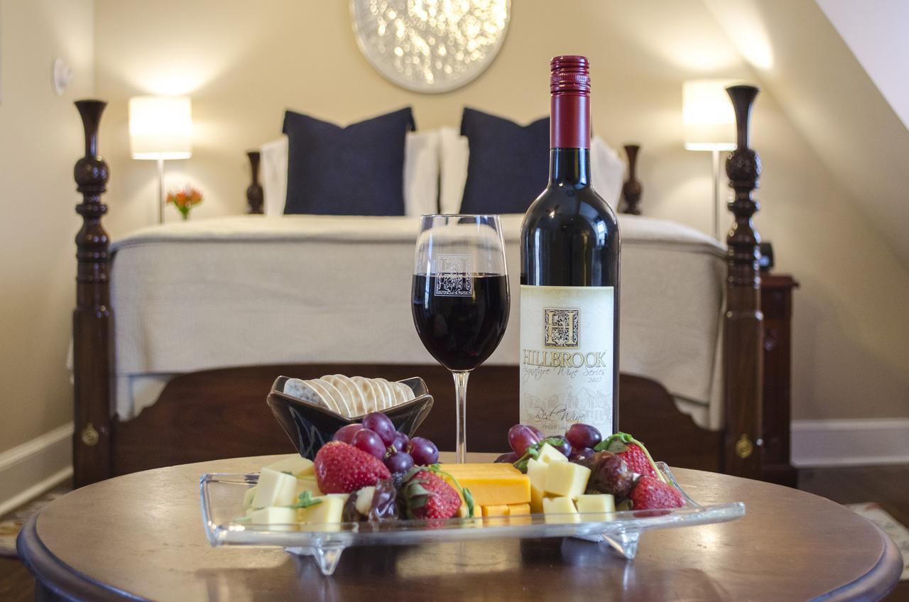 Hillbrook Inn & Spa (Adults Only) Charles Town Zewnętrze zdjęcie